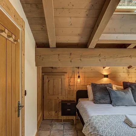 Soleil, Alpes Travel, Argentiere, Sleeps 9