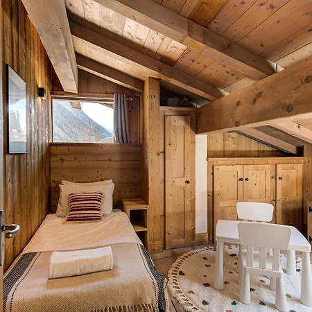 Soleil, Alpes Agency, Argentiere, Sleeps 9 شامونكس