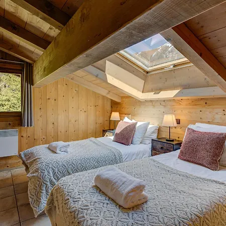 Soleil, Alpes Travel, Argentiere, Sleeps 9 * Chamonix