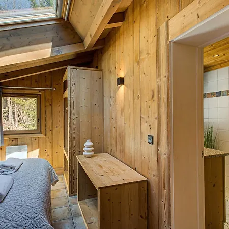 Soleil, Alpes Agency, Argentiere, Sleeps 9