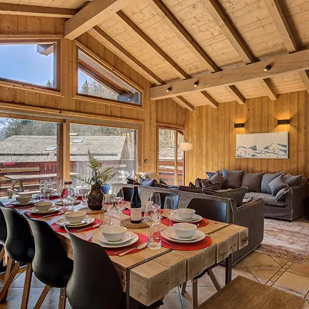Soleil, Alpes Agency, Argentiere, Sleeps 9