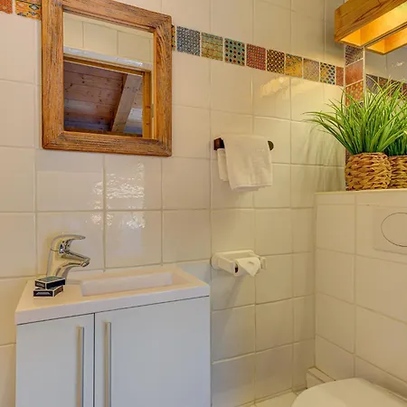 Soleil, Alpes Travel, Argentiere, Sleeps 9 *