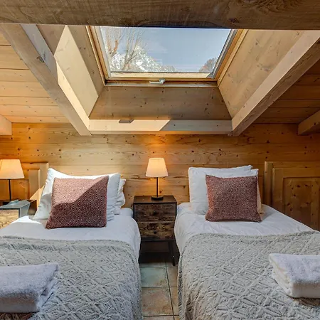 Soleil, Alpes Agency, Argentiere, Sleeps 9 شقة